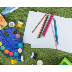 Acuarela marca Liderpapel 12 colores incluye paleta y pincel