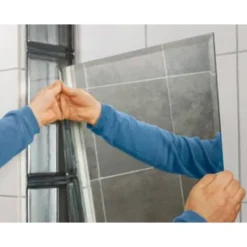 Cinta adhesiva doble cara marca Q-Connect 33 mt x 25 mm