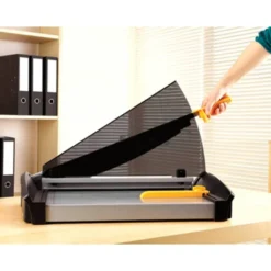 CIZALLA DE PALANCA FELLOWES PLASMA DIN A4 METALICA HASTA 40 HOJAS 80 GR