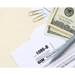 CLIPS NIQUELADOS Q-CONNECT N 4 PLANOS 50 MM CAJA DE 100 UNIDADES