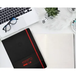 CUADERNO CON GOMILLA ANTARTIK NOTES TAPA DURA A4 HOJAS RAYAS NEGRO Y ROJO 100 HOJAS 80 GR FSC