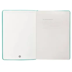CUADERNO CON GOMILLA ANTARTIK NOTES TAPA DURA A5 HOJAS RAYAS TURQUESA 100 HOJAS 80 GR FSC