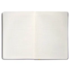 CUADERNO CON GOMILLA ANTARTIK NOTES TAPA DURA A5 HOJAS CUADRICULA MORADO Y AMARILLO 100 HOJAS 80 GR FSC