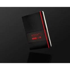 CUADERNO CON GOMILLA ANTARTIK NOTES TAPA DURA A5 HOJAS PUNTOS NEGRO Y ROJO 100 HOJAS 80 GR FSC