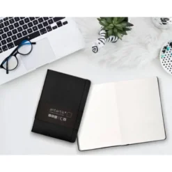 CUADERNO CON GOMILLA ANTARTIK NOTES TAPA DURA A5 HOJAS LISAS NEGRO 100 HOJAS 80 GR FSC