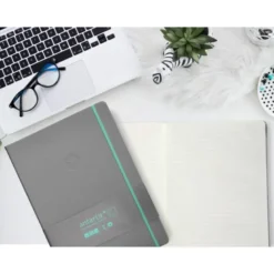 CUADERNO CON GOMILLA ANTARTIK NOTES TAPA DURA A4 HOJAS RAYAS GRIS Y TURQUESA 100 HOJAS 80 GR FSC