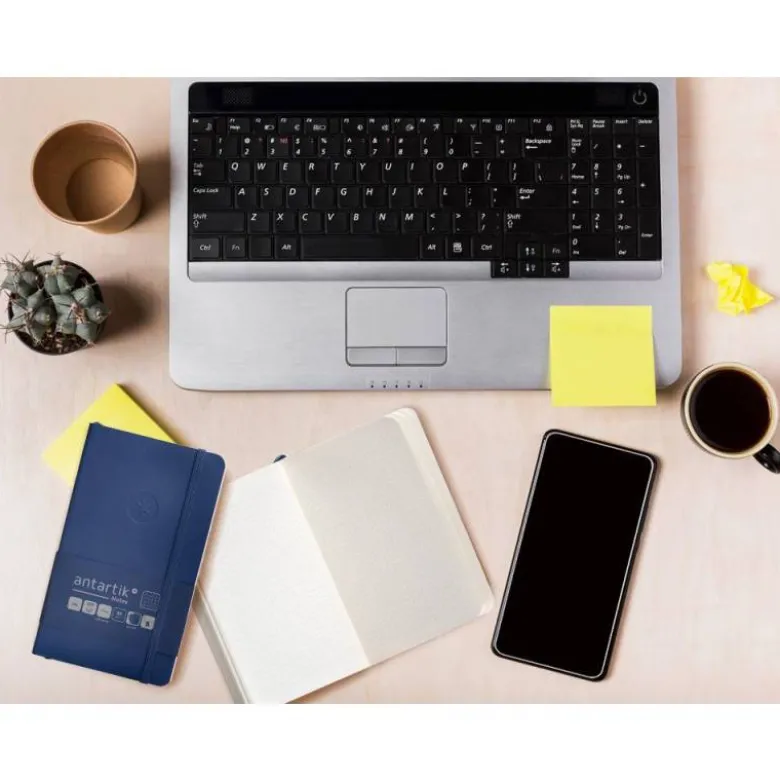 CUADERNO CON GOMILLA ANTARTIK NOTES TAPA BLANDA A6 CUADRICULA AZUL MARINO 100 HOJAS 80 GR FSC