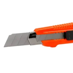Cuter plastico Q-Connect KF10634 Con protector metalico