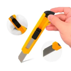 Cuter plastico Q-connect TR-130-1 Ancho