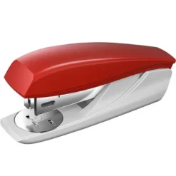 Grapadora Petrus 210 Rojo Capacidad de 25 hojas