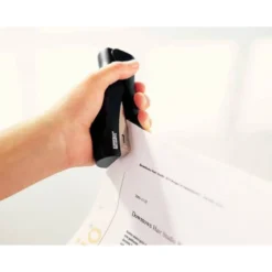 GRAPADORA RAPID VERTICAL ULTIMATE F20 PLASTICO CAPACIDAD DE GRAPADO 20 HOJAS USA GRAPAS 24/6 Y 26/6 COLOR NEGRO