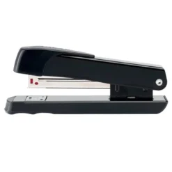 GRAPADORA REXEL METEOR METALICA CAPACIDAD DE GRAPADO 20 HOJAS USA GRAPAS 24/6 Y 26/6 COLOR NEGRO