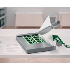 GUILLOTINA DE PALANCA LEITZ PRECISION OFFICE PRO A4+ BASE CRISTAL LONGITUD CORTE 381 MM CAPACIDAD DE CORTE 25 HOJAS