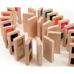 JUEGO DIDACTICO ANDREUTOYS DOMINO SENSORIAL TEXTURAS MADERA 28 PIEZAS +2 AÑOS