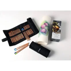 LAPICES DE COLORES LYRA REMBRANDT POLYCOLOR 24 COLORES SURTIDOS EN ESTUCHE DE TELA ENROLLABLE