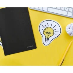 Libreta escolar Liderpapel tapa negra A5 con 80 hojas de 60g/m2. Rayado horizontal con doble margen.