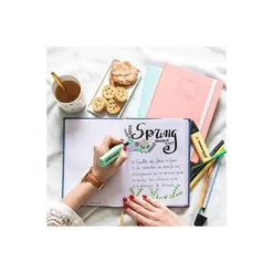 LIBRETA QUO VADIS LIFE JOURNAL DOTS METODO BULLET 15X21 CM 215 HOJAS 90 GR TAPA AZUL OSCURO