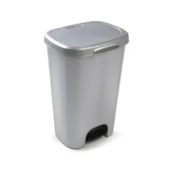 PAPELERA CONTENEDOR PLASTICFORTE PLASTICO CON TAPADERA Y PEDAL 50 LITROS COLOR PLATA 410X360X635 MM