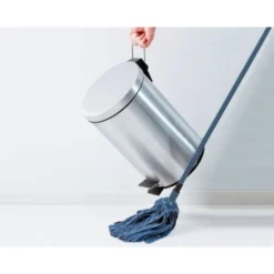 PAPELERA METALICA Q-CONNECT CON PEDAL CROMADA 25X38CM CAPACIDAD 12 LITROS