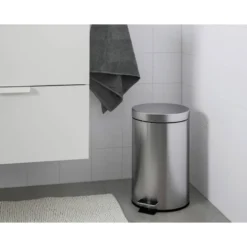 PAPELERA METALICA Q-CONNECT CON PEDAL CROMADA 43X29CM CAPACIDAD 20 LITROS