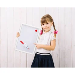 Pizarra blanca liderpapel magnetica 25x35 cm con rotulador y borrador
