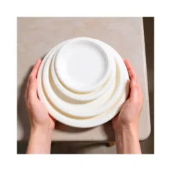 PLATO DE FIBRA BIO 22 CM DIAMETRO PAQUETE DE 50 UNIDADES