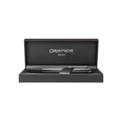 Pluma Caran D´Ache 316 Negra con capuchon