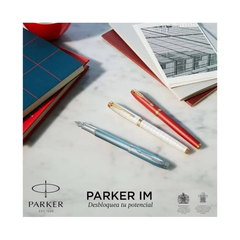Pluma Parker PK IM GT Premium Plumin Fino Lacado Color Negro Adornos Dorados