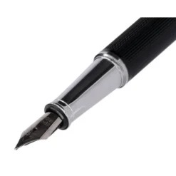 PLUMA Y ESTUCHE BELIUS TURBO ALUMINIO TEXTURA PUNTEADA COLOR NEGRO Y PLATEADO TINTA AZUL CAJA DE DISEÑO