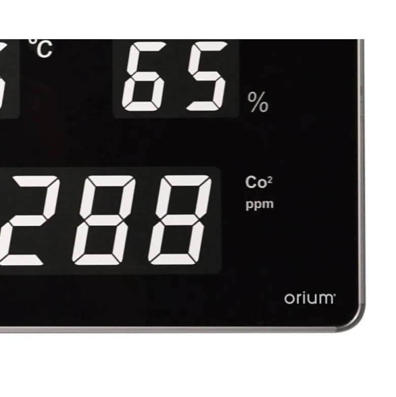 RELOJ ORIUM CEP CON MEDIDOR DE CO2 PANTALLA LED ALARMA PERSONALIZABLE Y SENSOR DE INFRARROJOS 400X360X40 MM