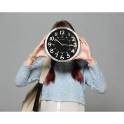 RELOJ Q-CONNECT DE PARED METALICO REDONDO 25 CM MOVIMIENTO SILENCIOSO COLOR CROMADO CON ESFERA NEGRA