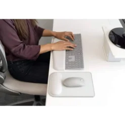 REPOSAMUÑECAS KENSINGTON ERGOSOFT PARA TECLADO GRIS