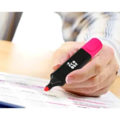 ROTULADOR LIDERPAPEL ECOUSE FLUORESCENTE FABRICADO CON 68% PLASTICO RECICLADO CAJA DE 4 UNIDADES COLORES SURTIDOS