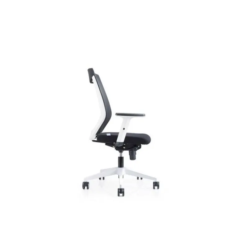 SILLA ROCADA CON RUEDAS DE OFICINA CON BRAZOS REGULABLES Y RESPALDO MALLA NEGRO TAPIZADA EN TELA IGNIFUGA NEGRO COLOR BLANCO