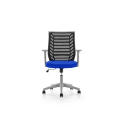 SILLA ROCADA DE OFICINA BRAZOS REGULABLES ESTRUCTURA GRIS RESPALDO MALLA Y ASIENTO TELA IGNIFUGA AZUL