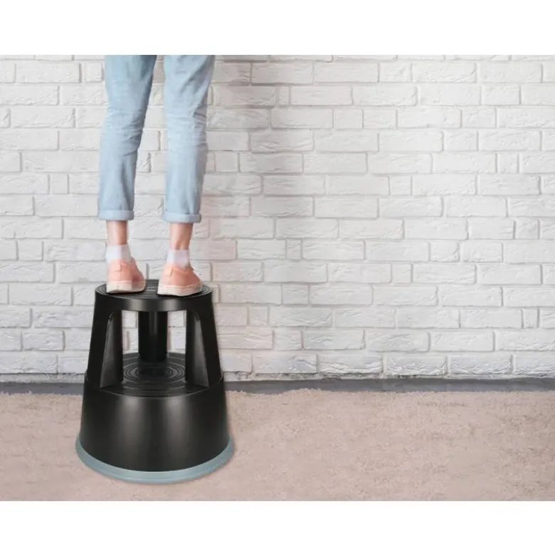 Taburete q-connect ruedas retractiles tres ruedas dos niveles negro